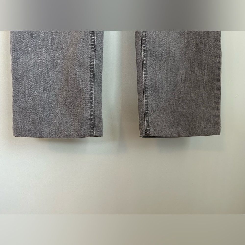 Jones New York Women's Lexington Straight Leg Jeans in Gray Size 10 Short - Picture 8 of 13
